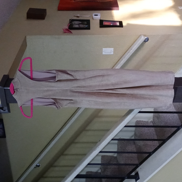 House of CB London Faux Suede Body Contour Dress Tan Body-Con Women's Size M - Picture 5 of 9